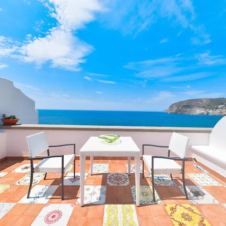 カーサ セレスティノ Sant'Angelo (Isola d'Ischia)
